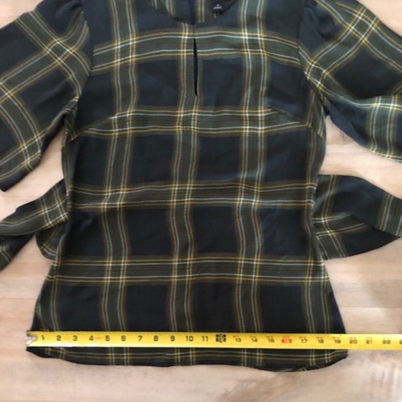 Ann Taylor Factory Top short sleeve green tie front XS - Picture 12 of 12